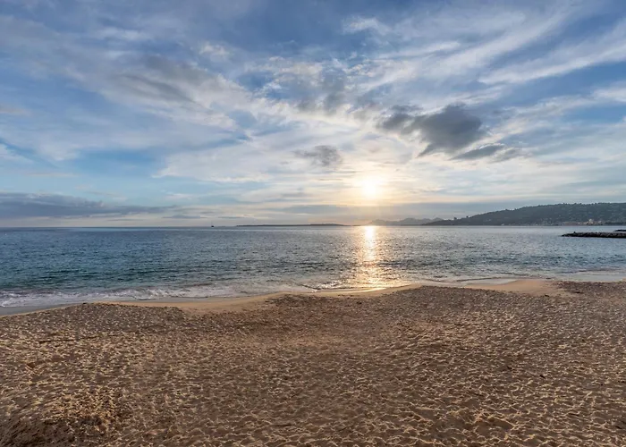 Elegance Les Pins 6e Etage Ascenseur Apartment